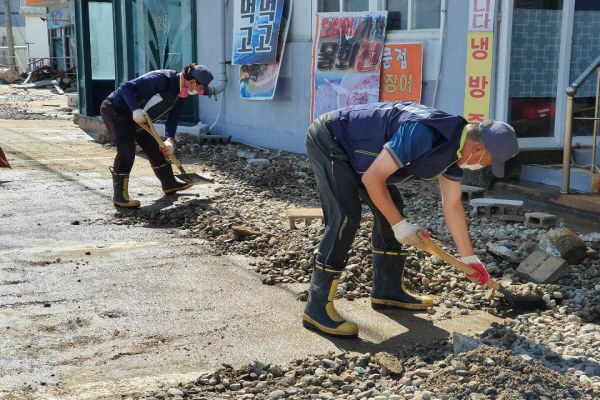 20200903 거진남대, 방파제 인근 복구지원 활동사진1.jpg