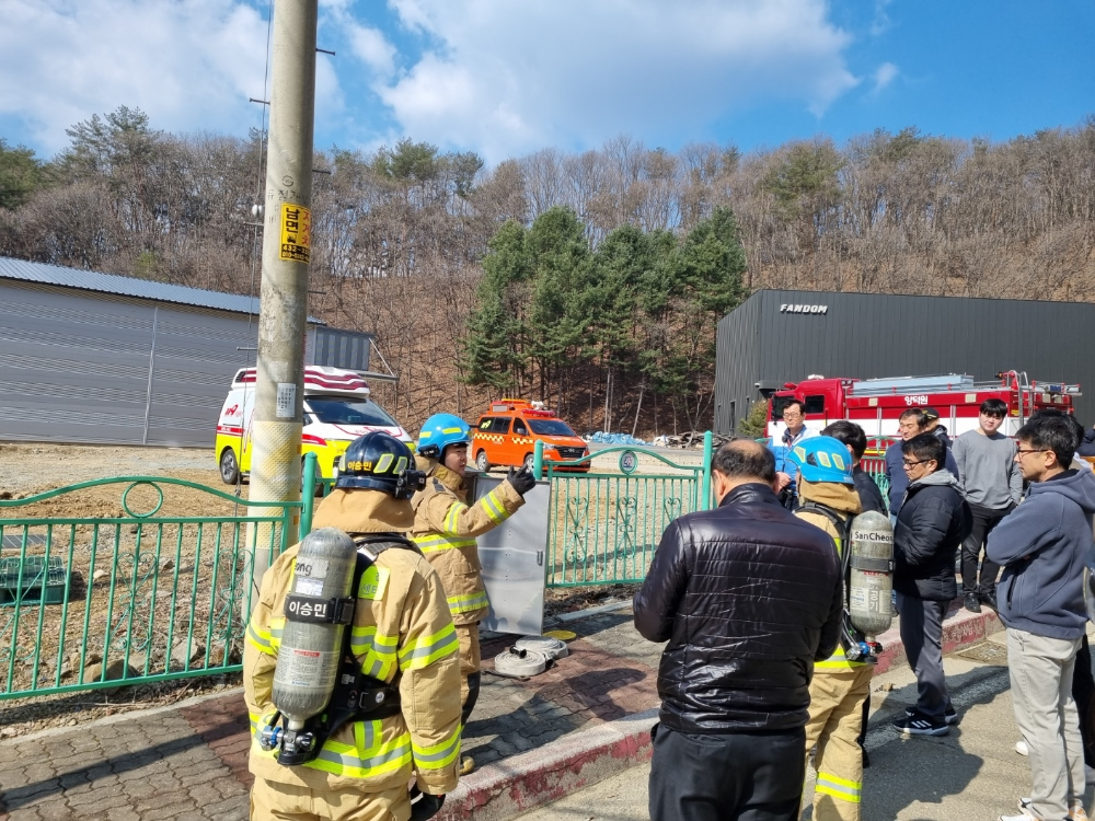 (3.20.)홍천소방서, 봄철 농공단지 소방훈련 실시2.jpeg