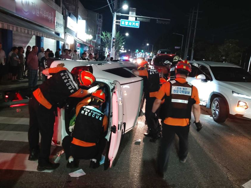 원주 원주고등학교앞 도로상 교통사고00.JPG