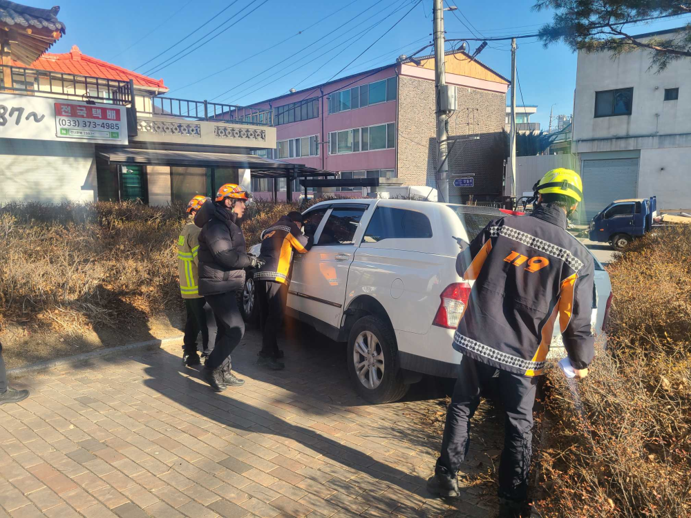 (1400)영월읍 하송리 교통사고.jpg