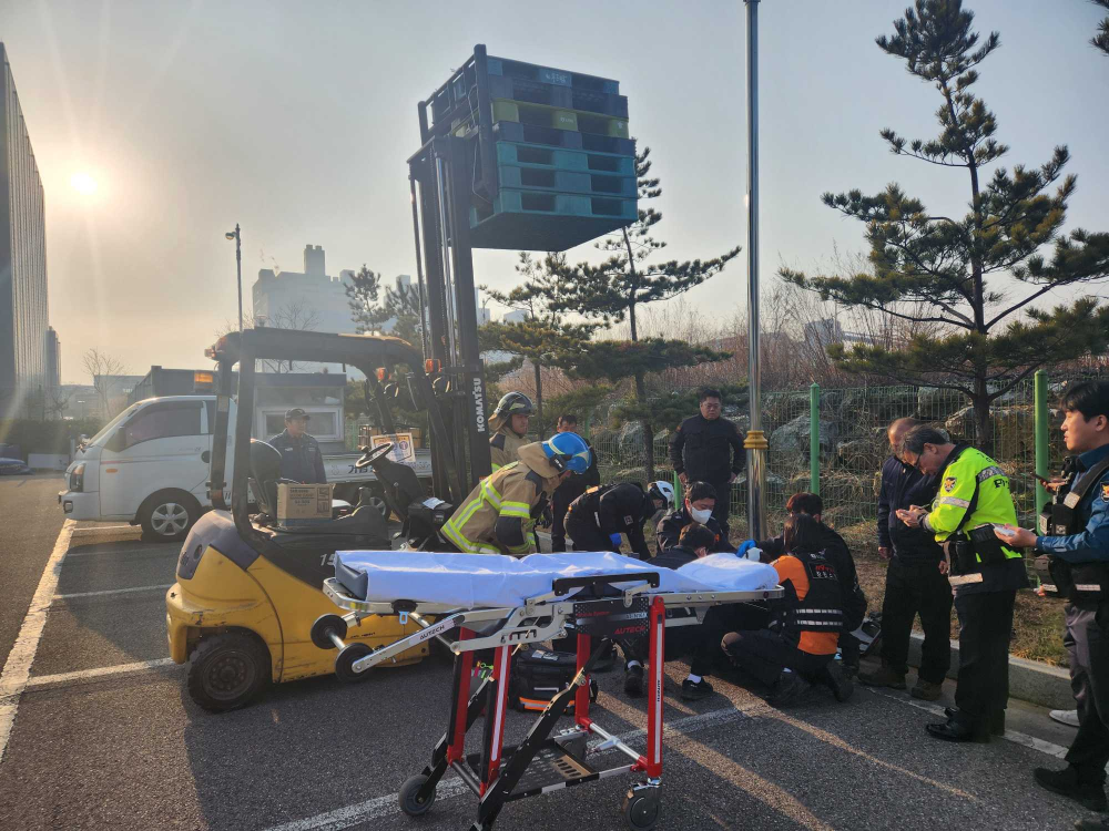 1535 동해 작업자 추락.jpg