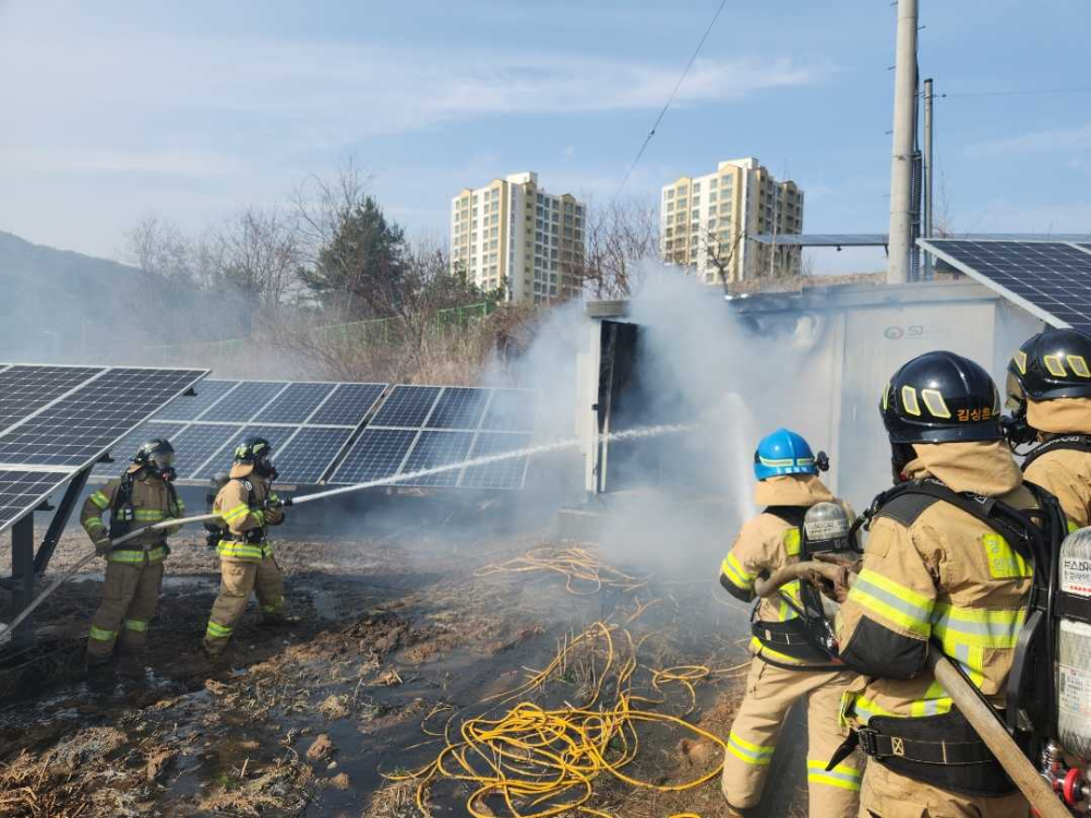 1443 인제 남면 어론리 태양광 충전시설화재.jpg
