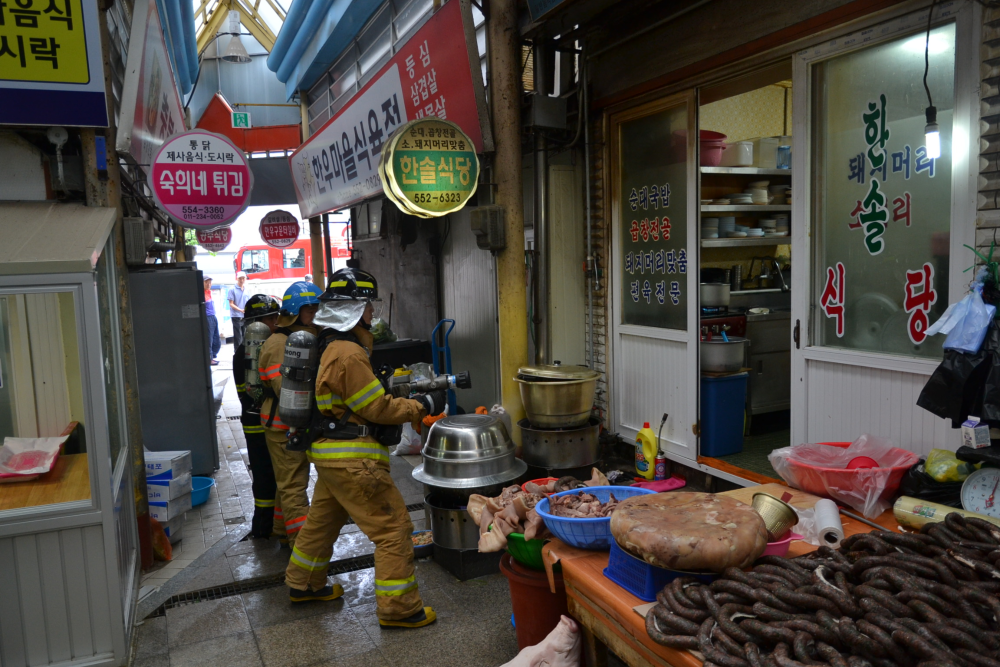 황지자유시장_훈련.jpg