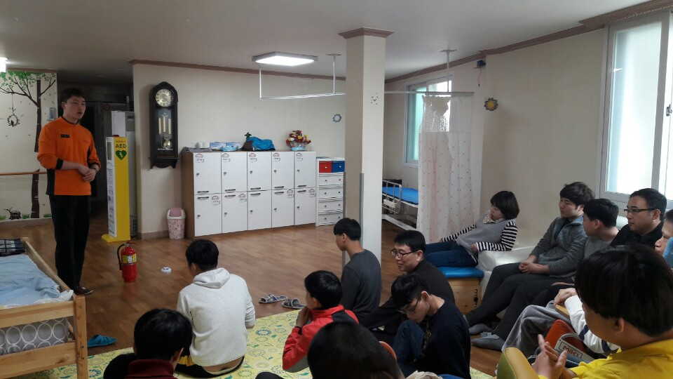 해마루장애인_단기보호소_교육1.jpeg
