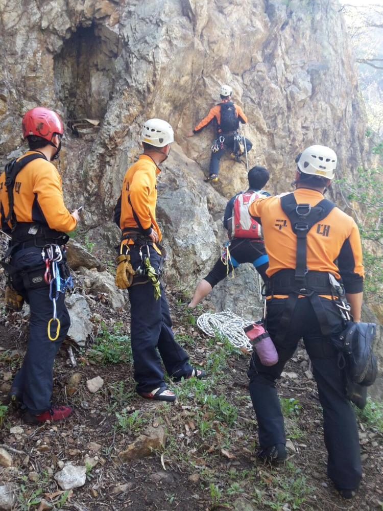 산악구조훈련1.jpg
