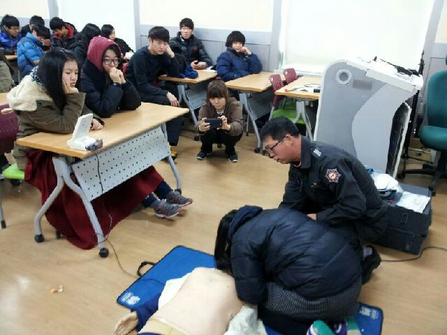 고3_수험생_소방안전체험(김화고등학교).jpg