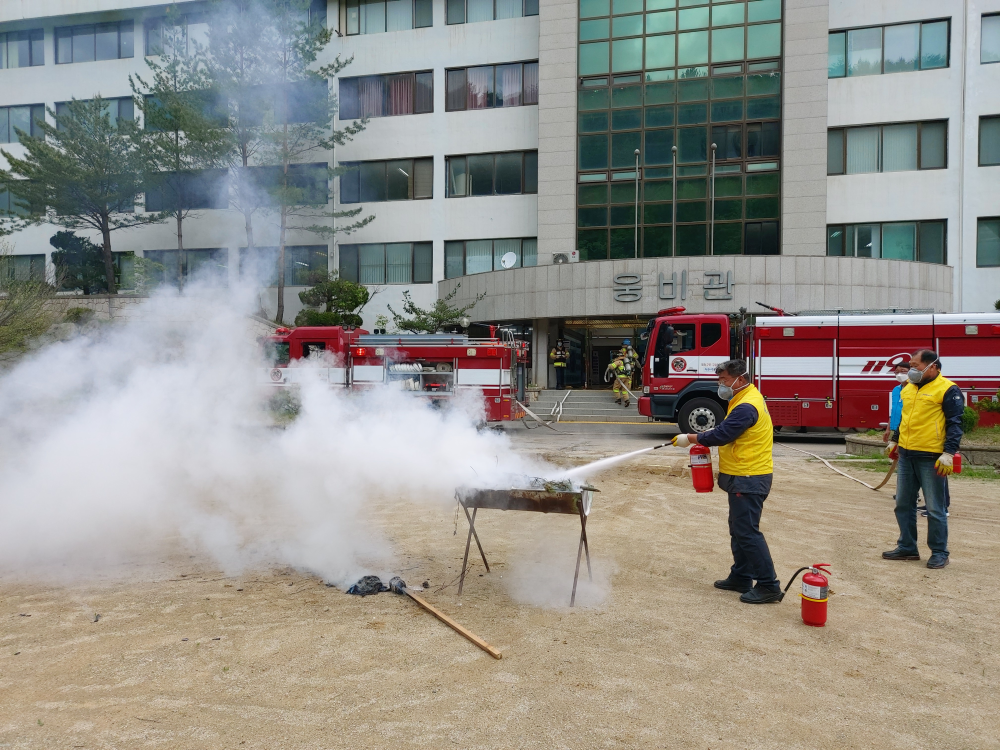 [보도자료-태백소방서] 2020.05.26. 태백소방서, 대형화재 취약대상 합동 소방훈련.jpg