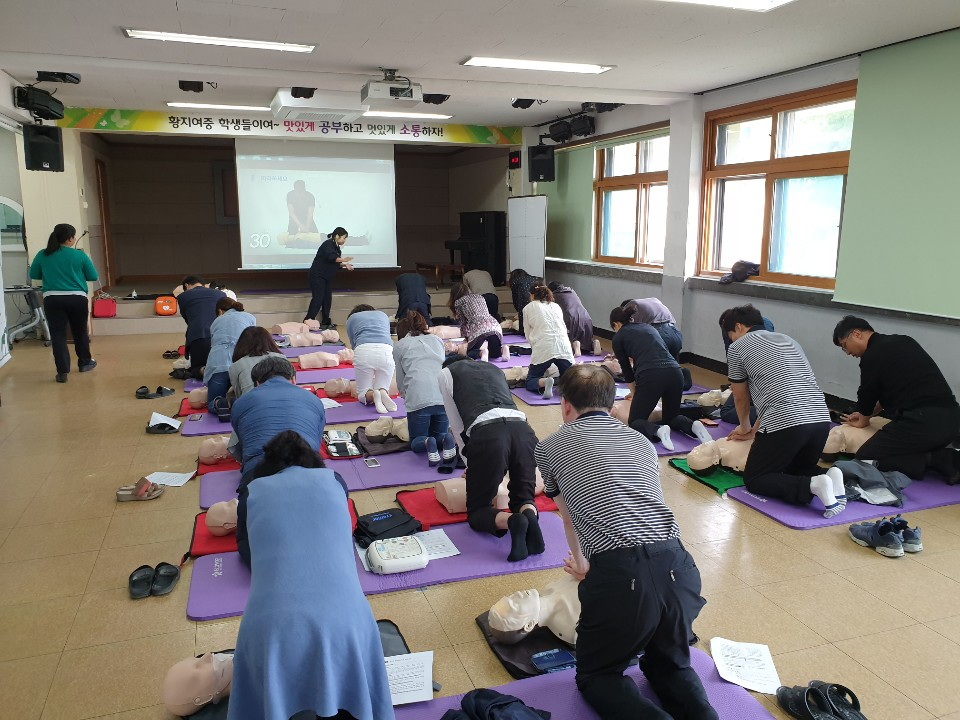 [보도자료-태백소방서]_2019.05.15.태백소방서,_세연중학교_교직원_소방안전교육.JPG