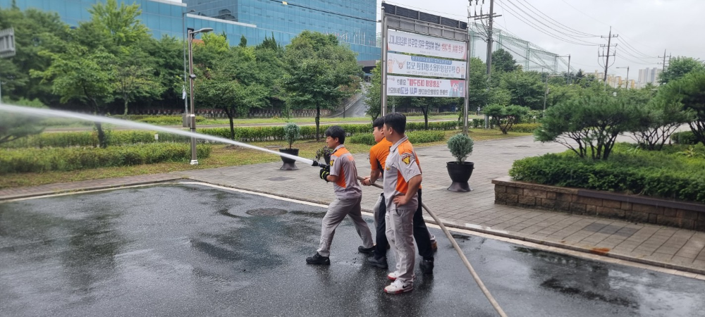 c_d31Ud018svc1t82sa6e0fapx_ud4f98.jpg