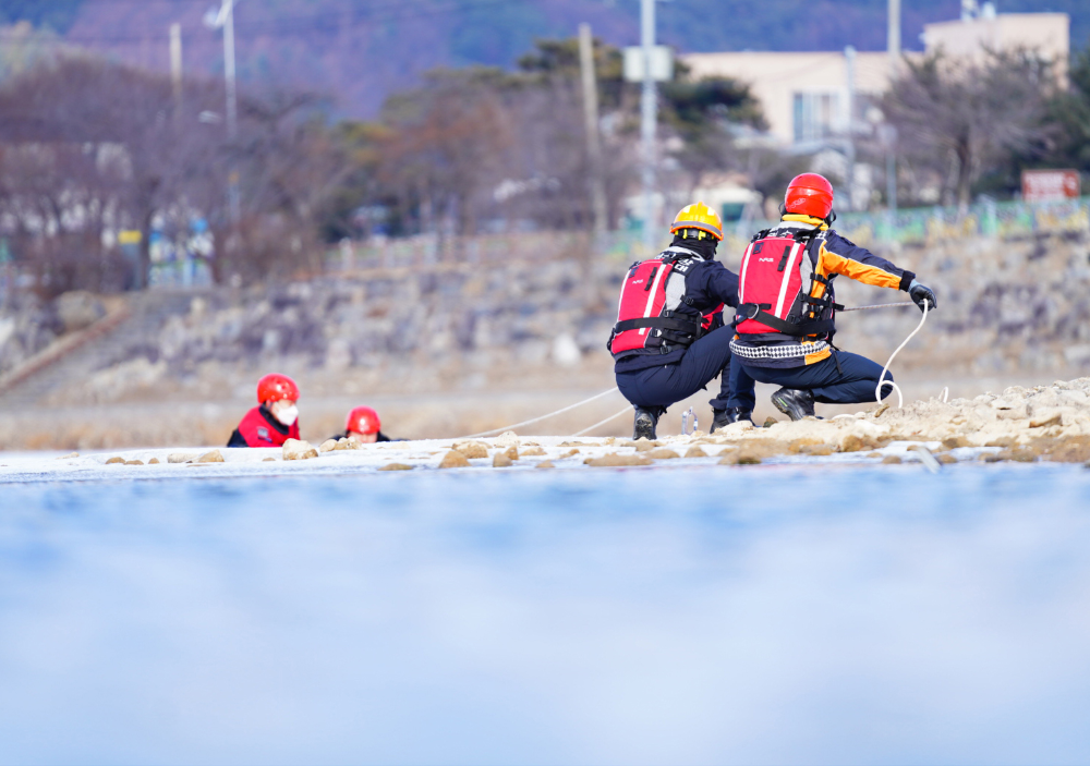 해빙기수난구조훈련3.jpg