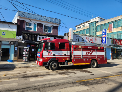 철원소방서, 소방차 길 터주기 훈련 및 안전하기 좋은 날 캠페인 실시