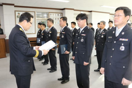 서내 인사발령자 신고식 및 임용장 수여