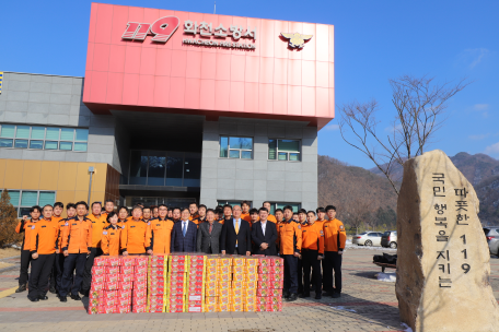 화천소방서, 강원사랑회 격려 물품 전달