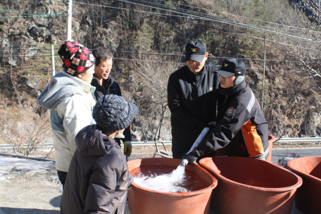 2013.1.10 가곡면 동활리 급수지원 