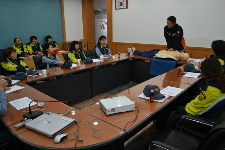 신설 통리여성의용소방대원 기초소방기술 습득에 비지땀